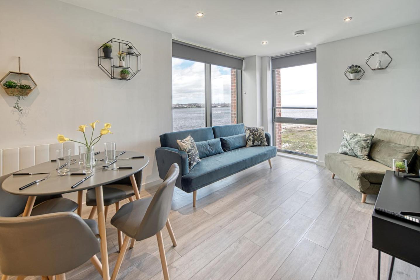 The Ultimate Escape Great View - Sleeps 6 Apartment Liverpool