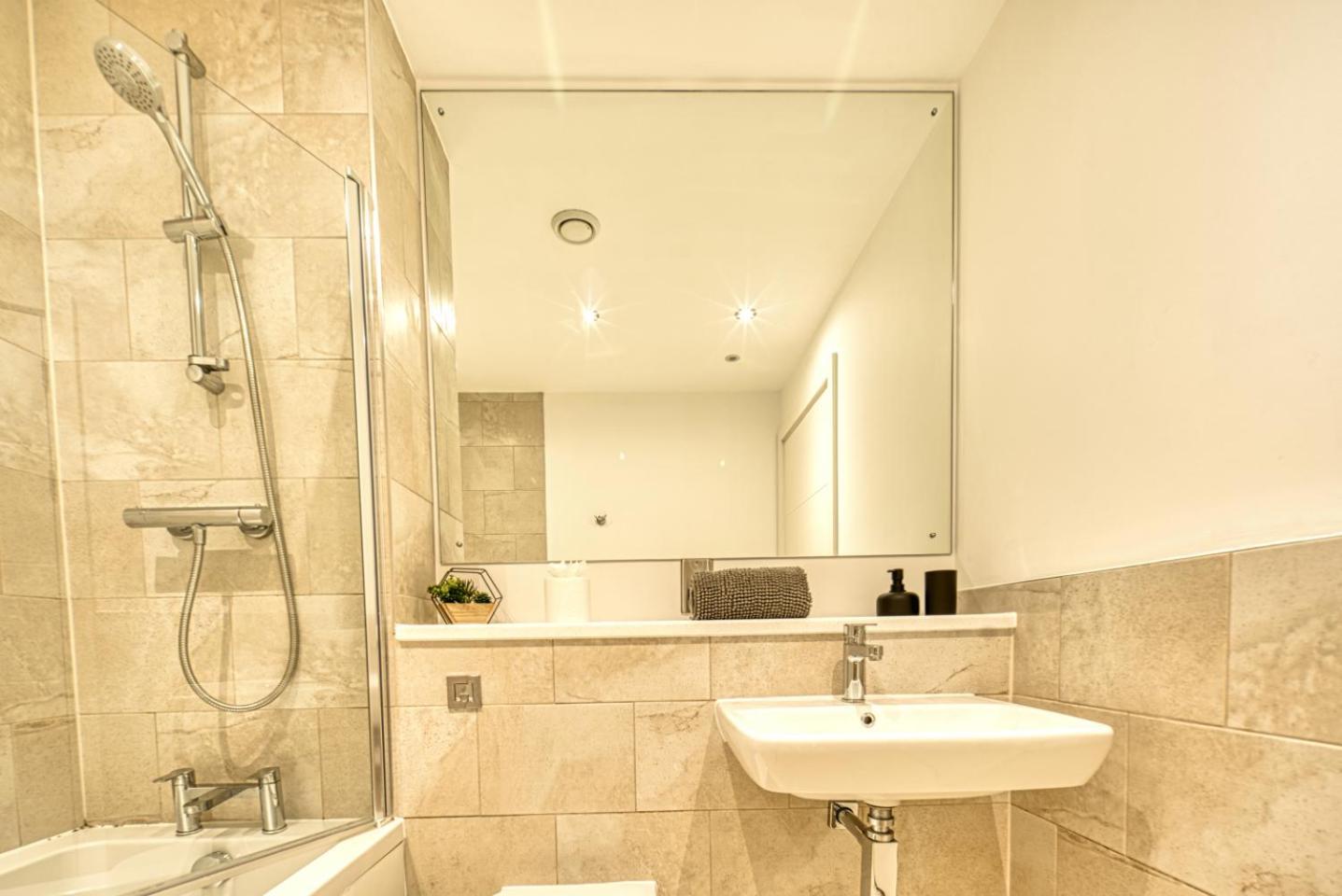 The Ultimate Escape Great View - Sleeps 6 Apartment