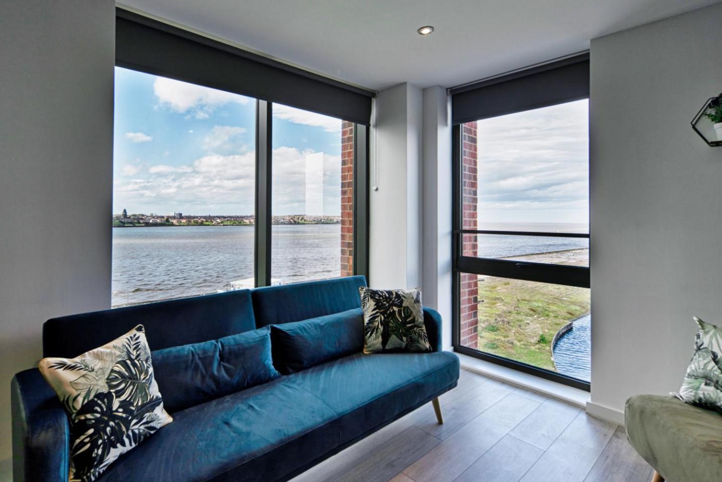 The Ultimate Escape Great View - Sleeps 6 Apartment