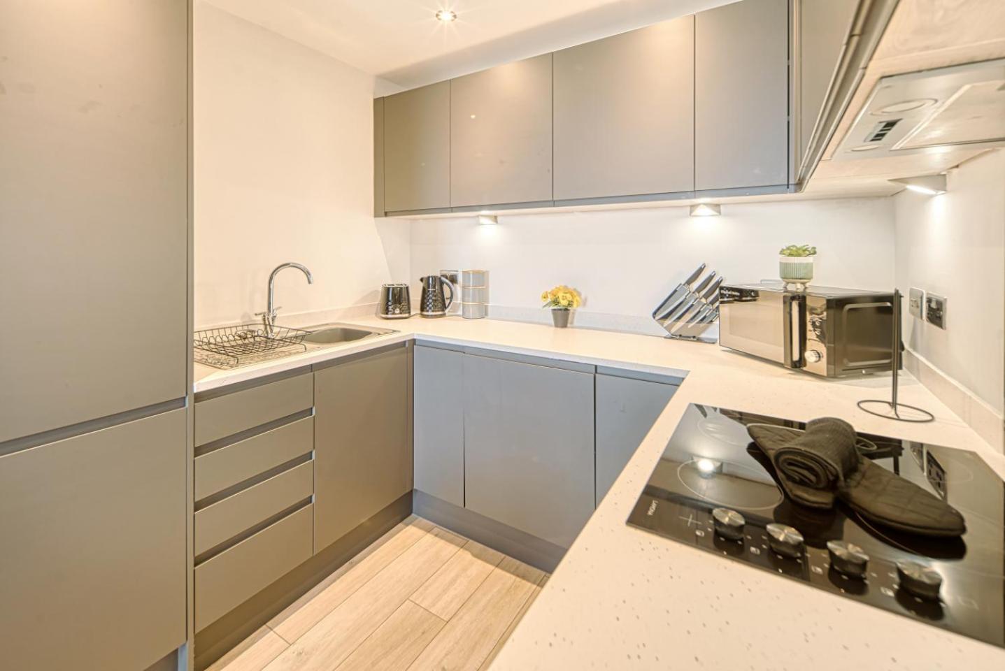 The Ultimate Escape Great View - Sleeps 6 * Liverpool