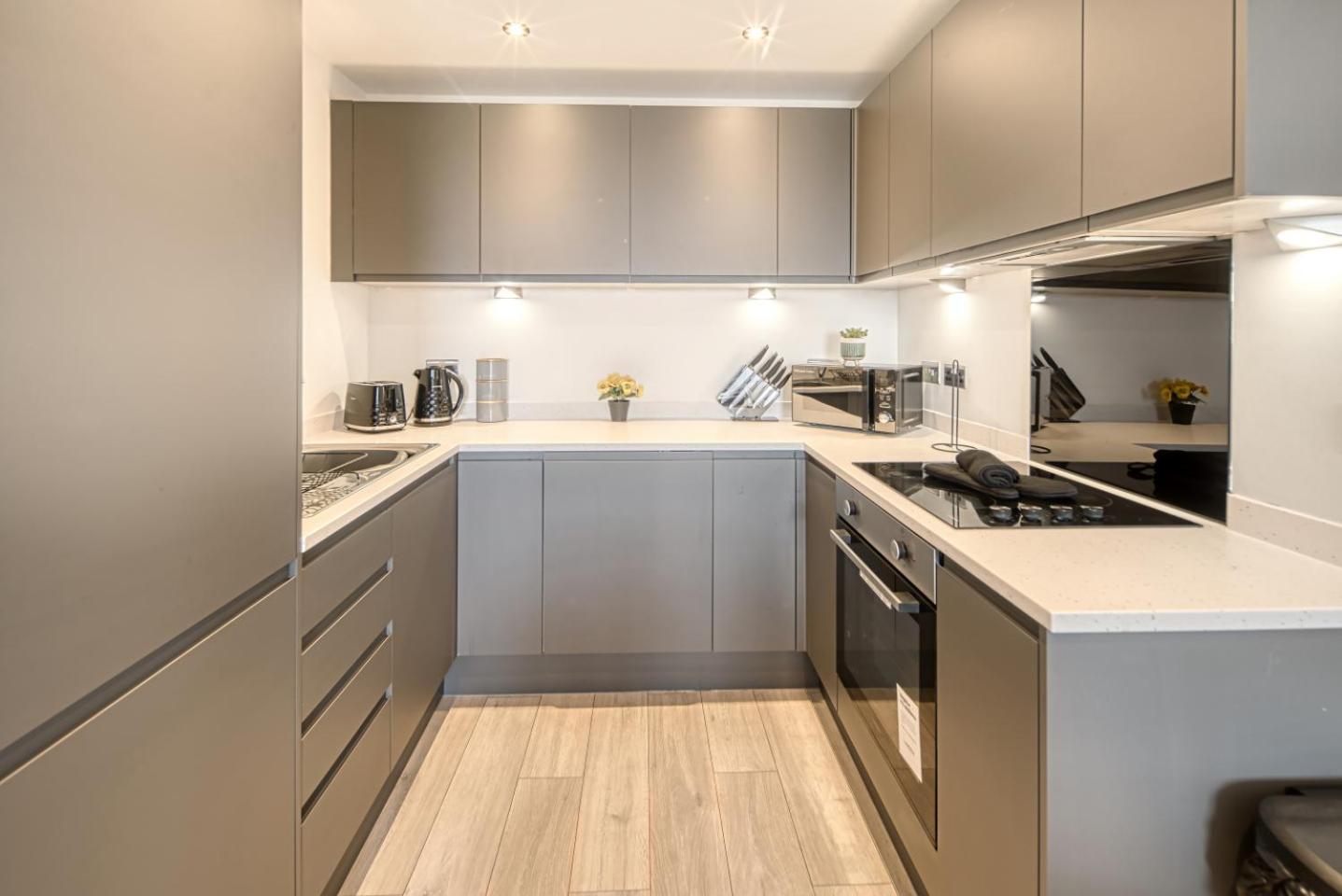 The Ultimate Escape Great View - Sleeps 6 Apartment *