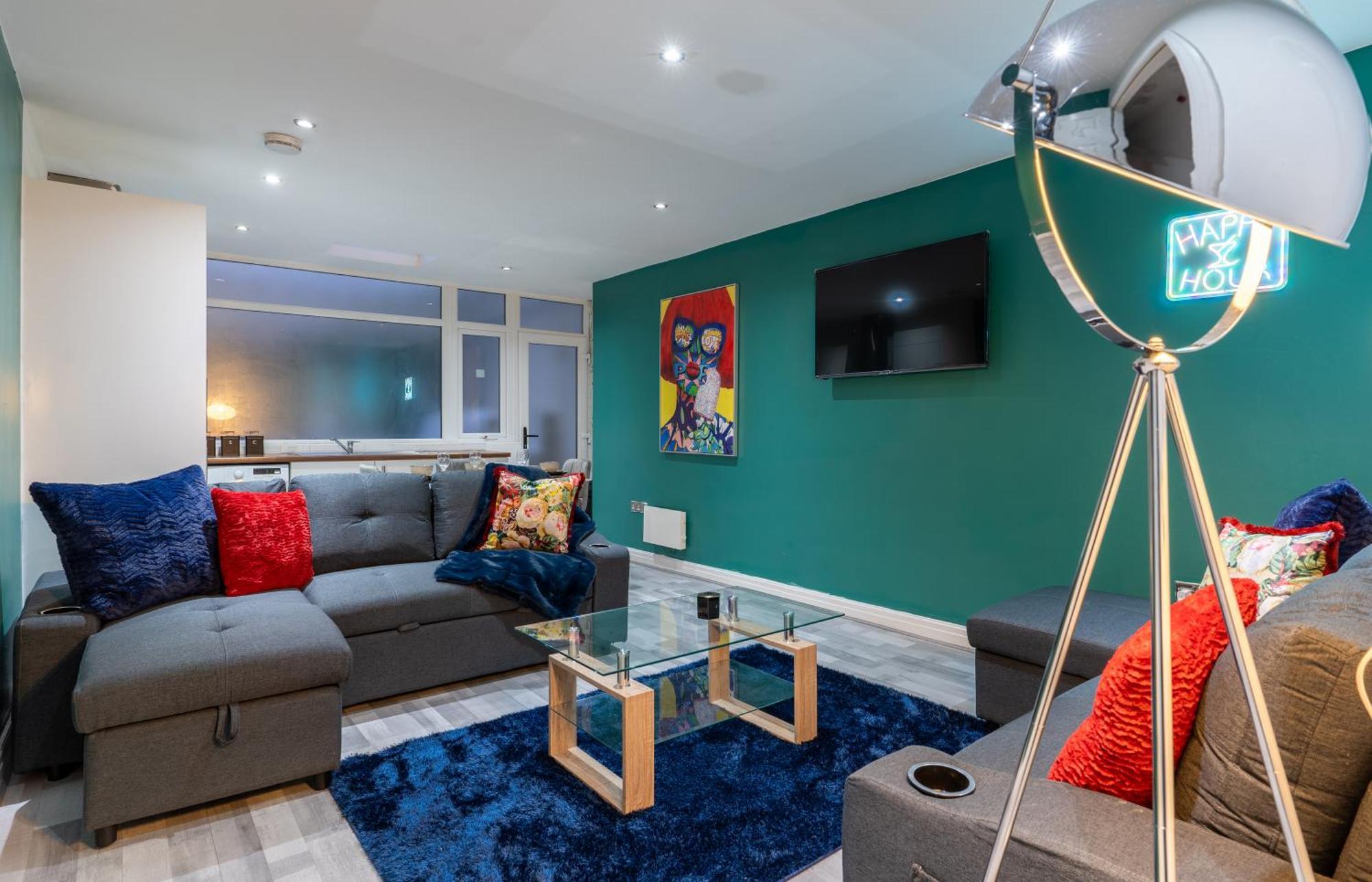 Hackins Hey Stylish Central Duplex - Quiet & Convenient Apartment