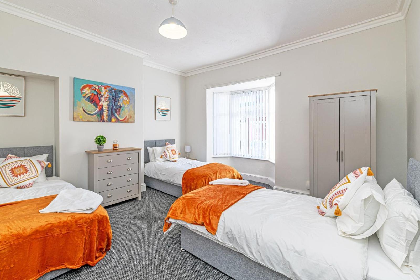 Scott House - Air Host & - Parking Holiday home *