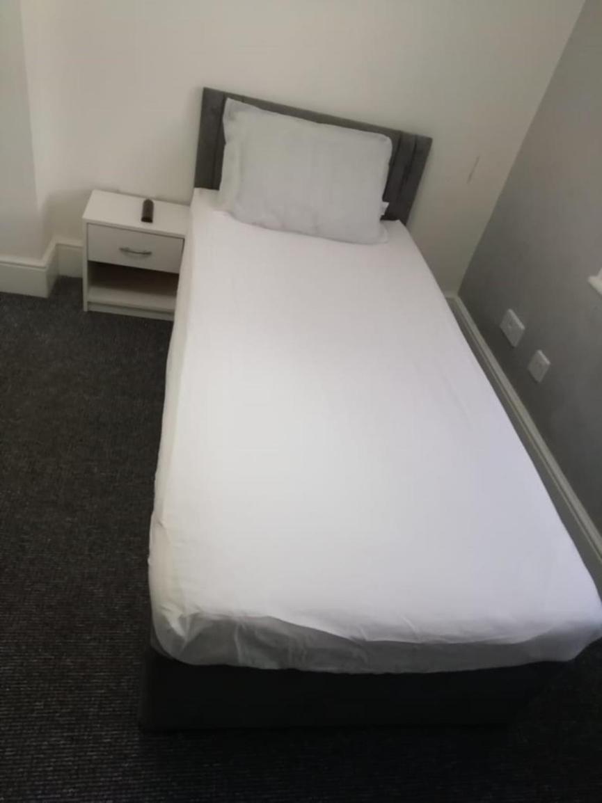 Bed & Breakfast Lodge-room-21 Liverpool