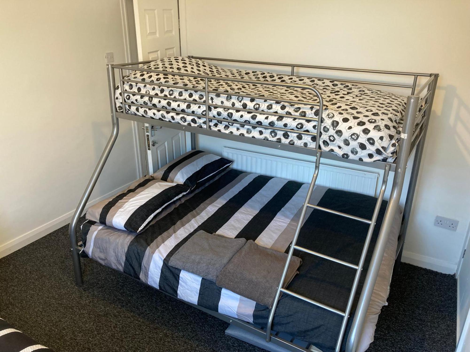 Holiday home 3 Bed House Near Anfield Stadium *