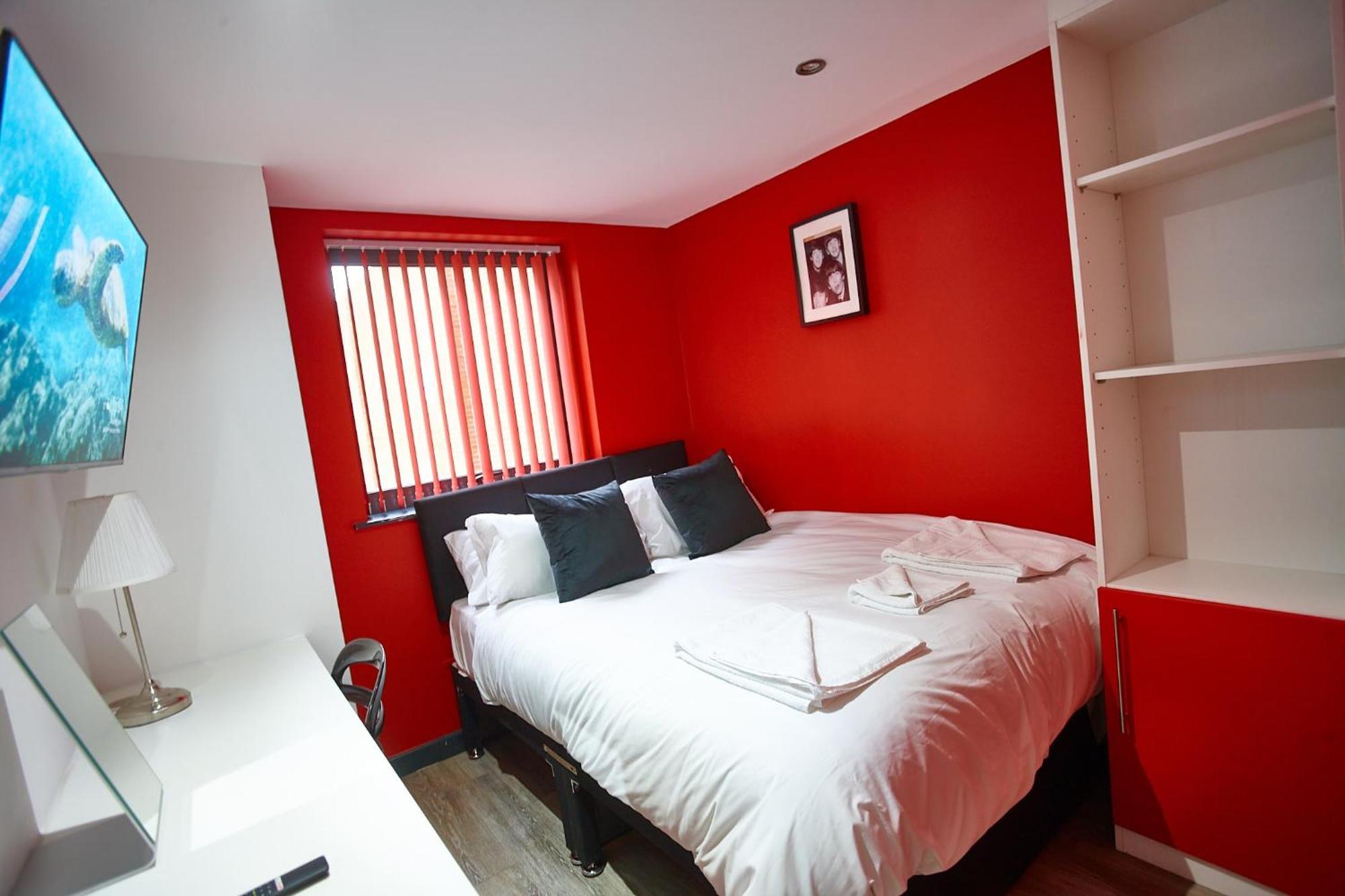 Harrison 6 Beds Apartment Liverpool