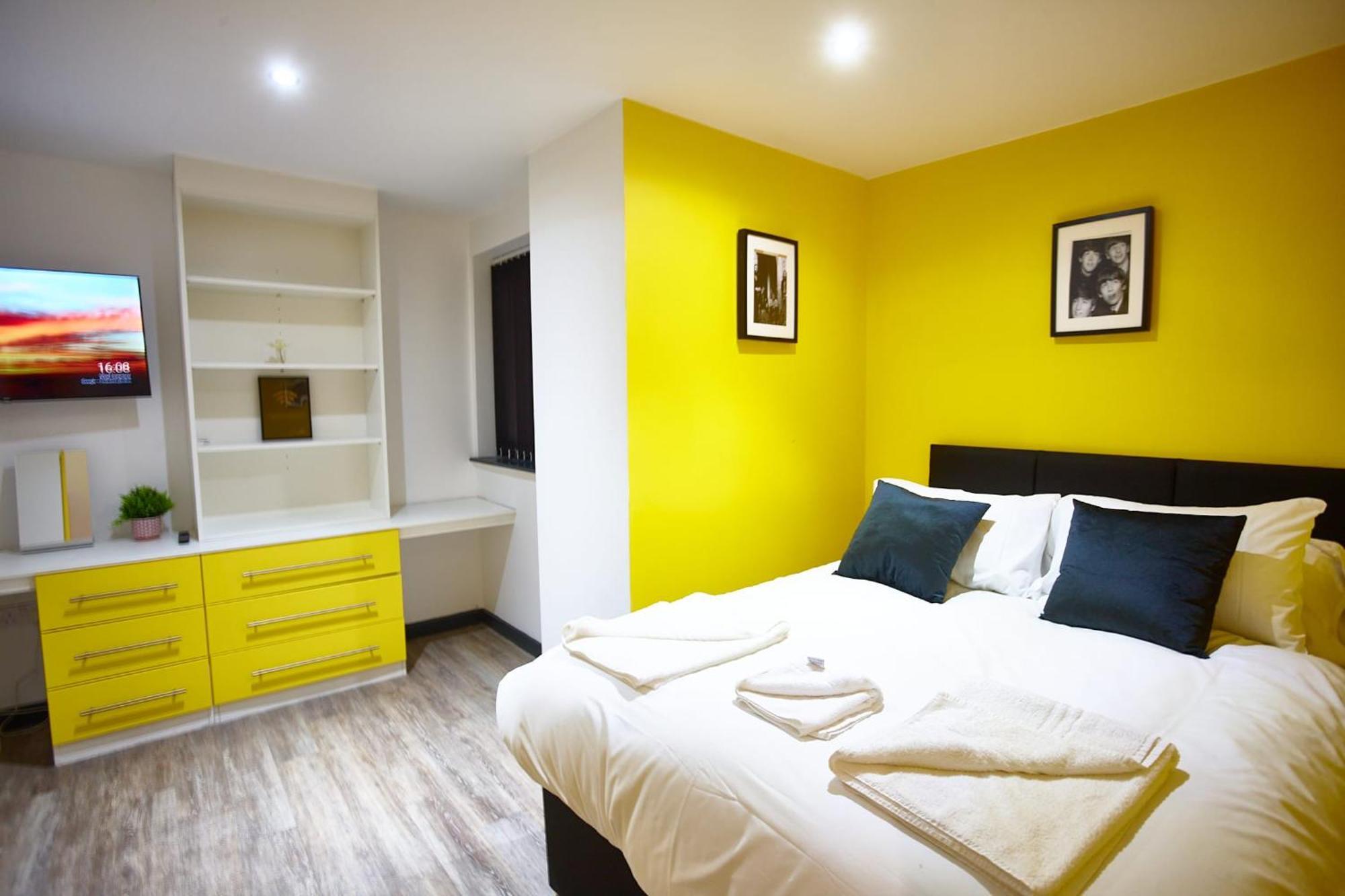 Harrison 6 Beds *