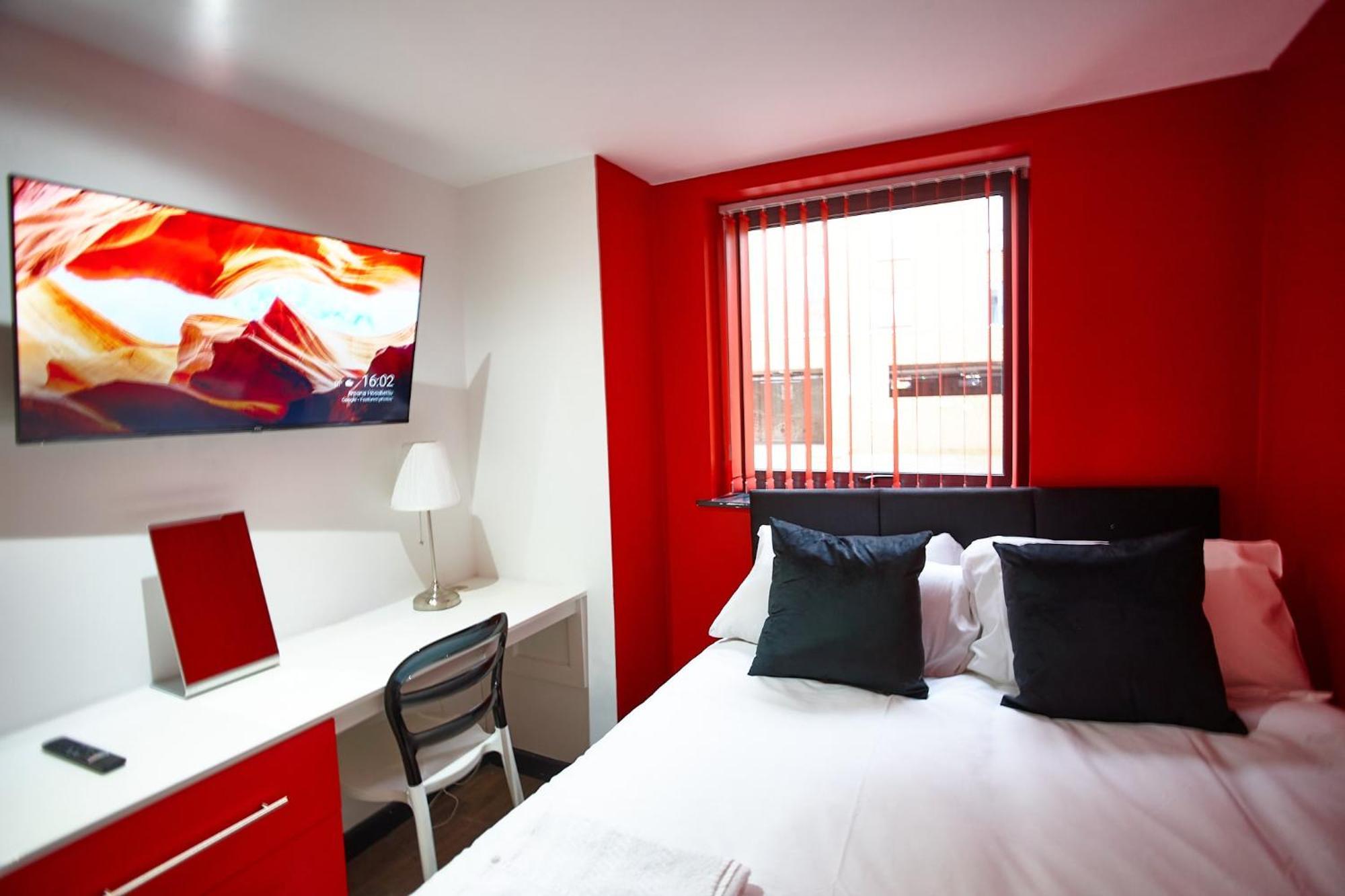 Harrison 6 Beds Apartment