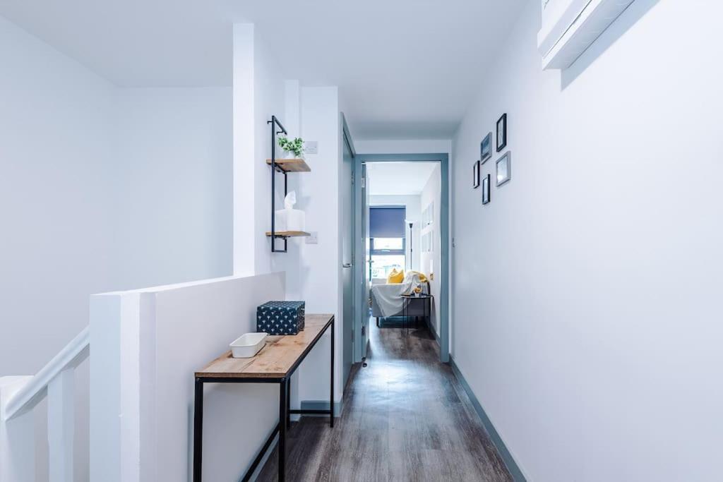 Apartment Stunning Duplex In Liverpool, Available For Long Term