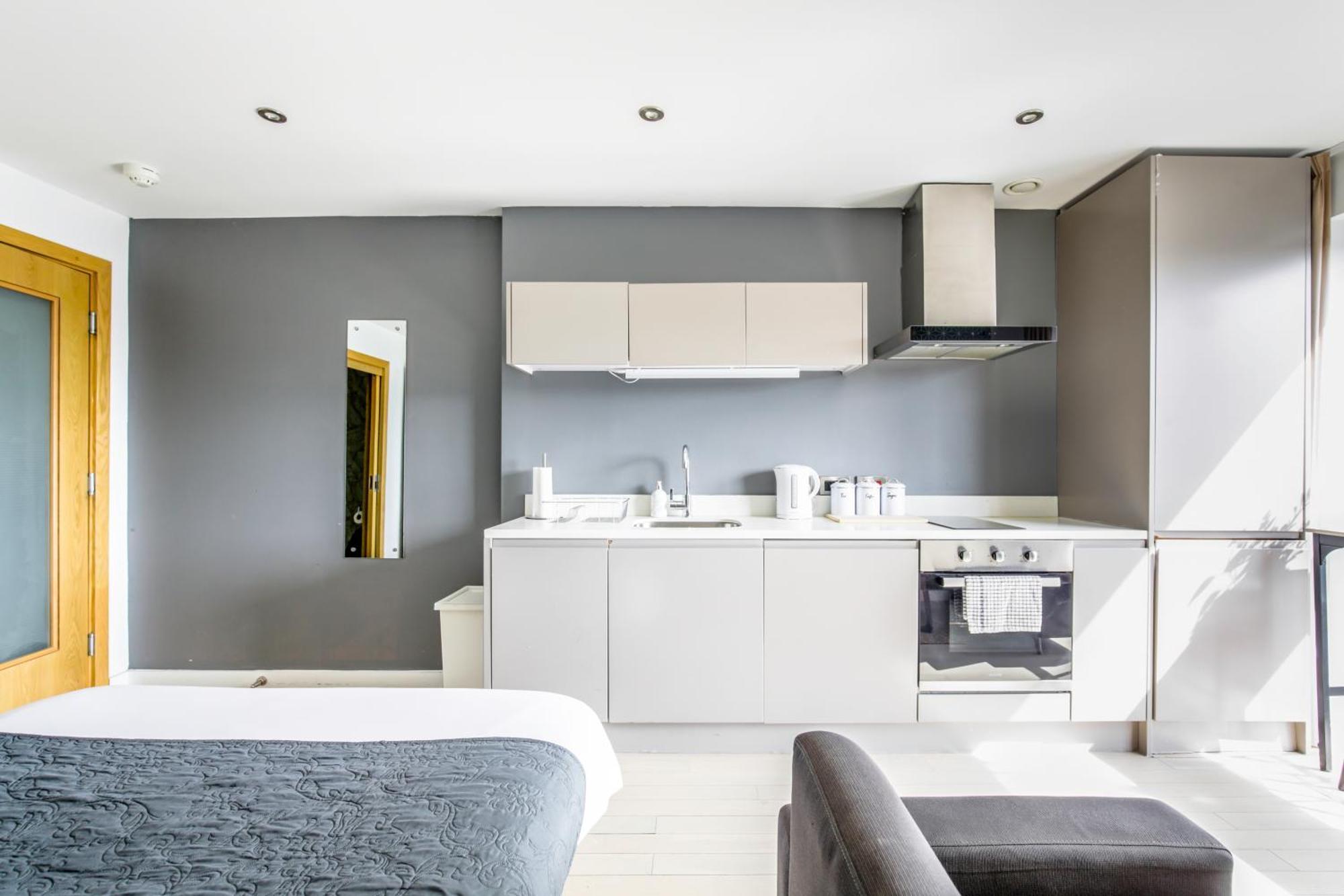 Central Studio By Bold Apartment *