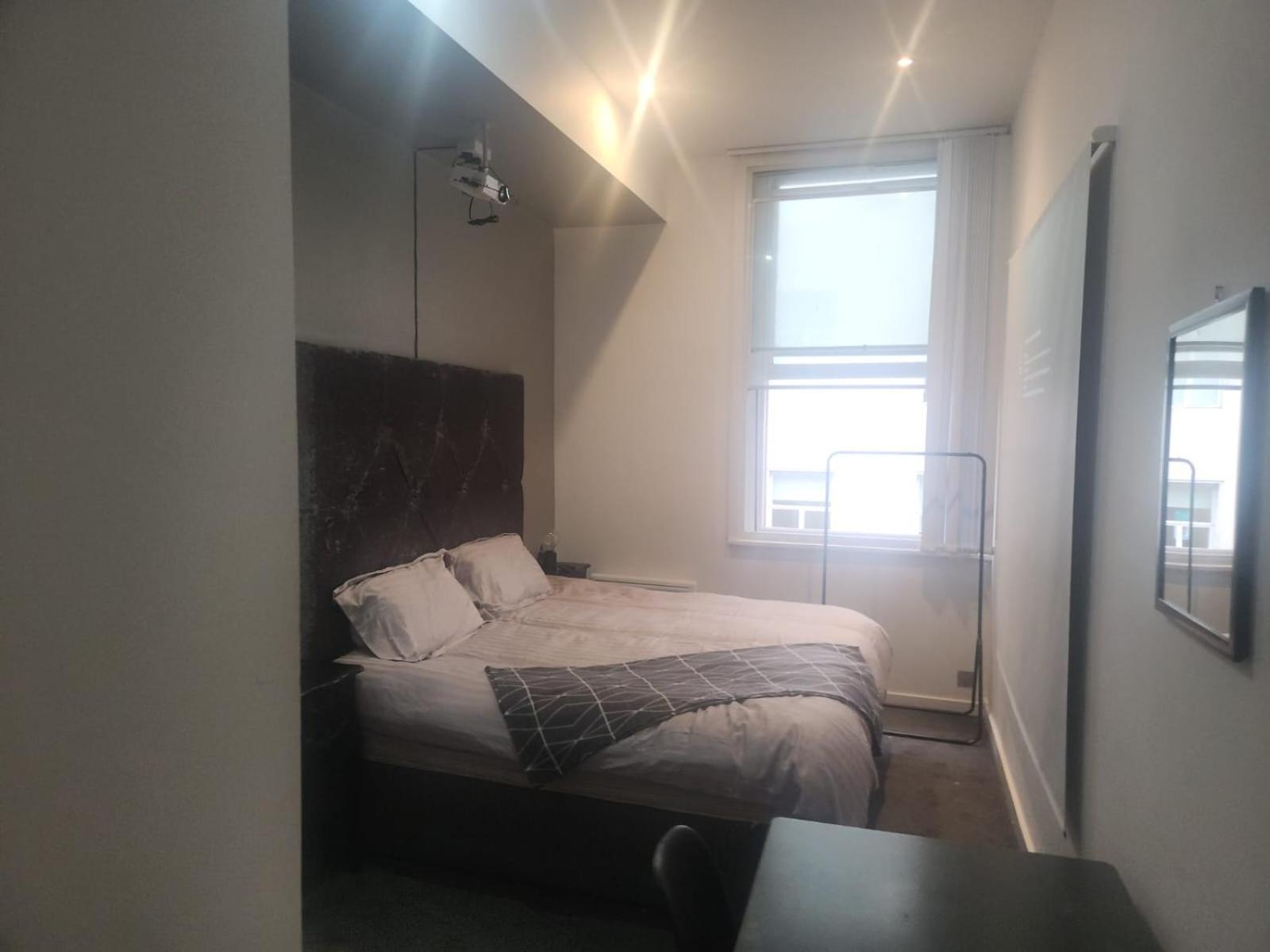 L2 Luxury Living Apartment *