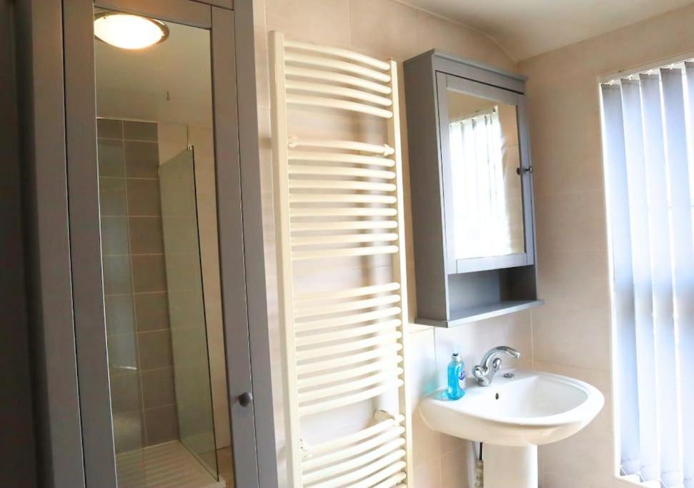 Holiday home New 6-Bed House Close To Anfield Stadium & City