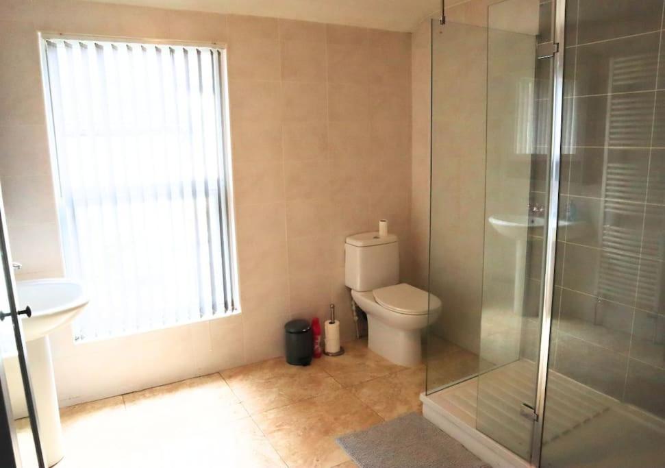 Holiday home New 6-Bed House Close To Anfield Stadium & City