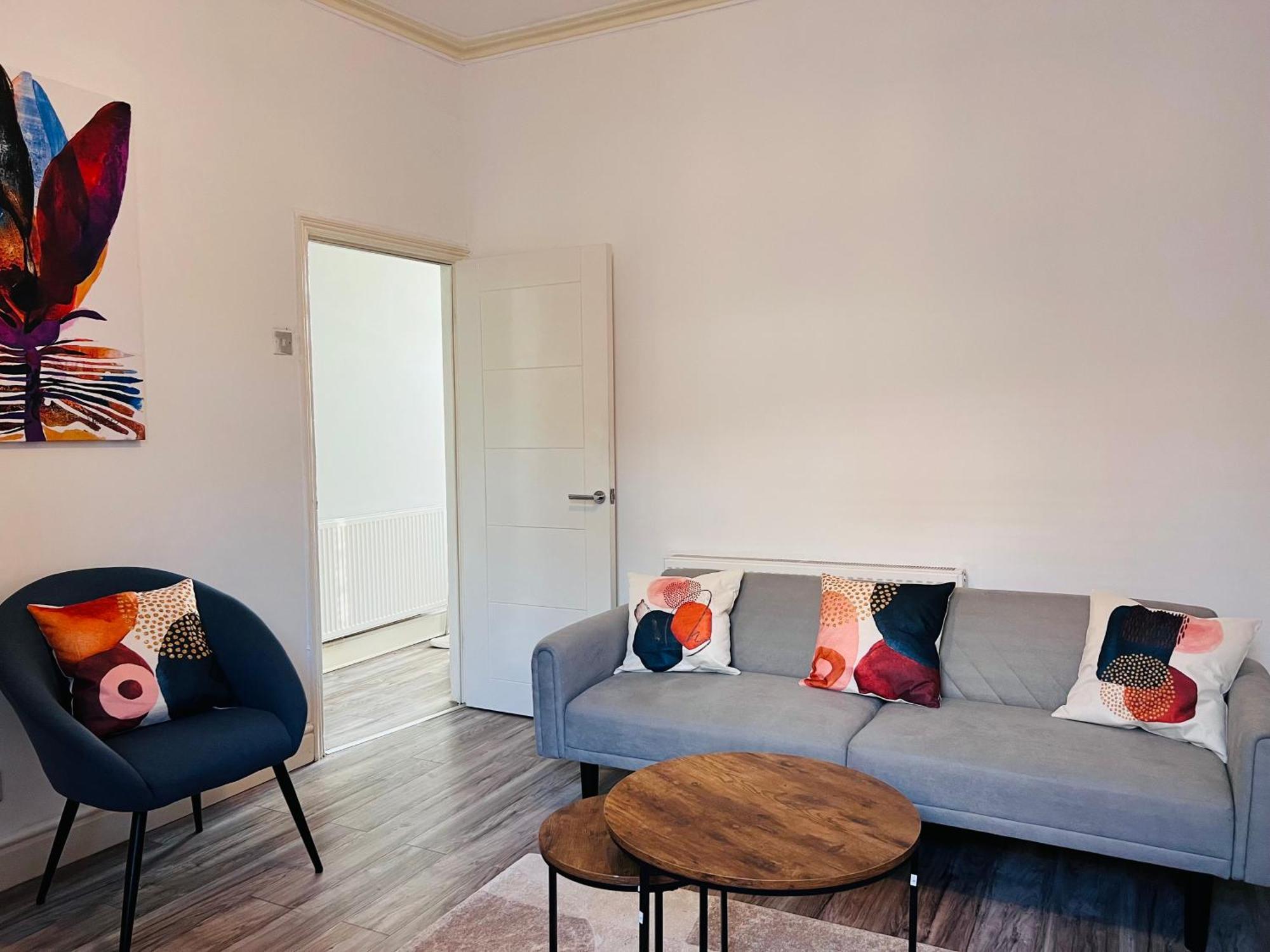 3-bed Stylish Apartment