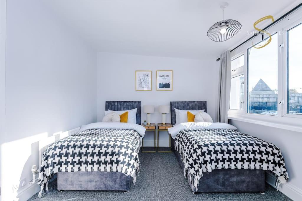 Holiday home Stylish 3bed - Centre - Parking - Sleep 5 Liverpool