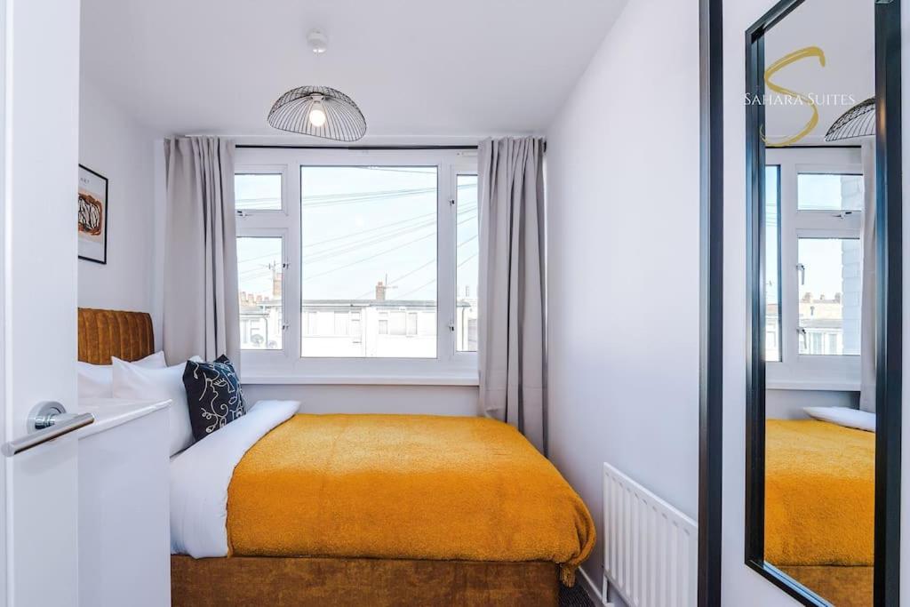 Holiday home Stylish 3bed - Centre - Parking - Sleep 5