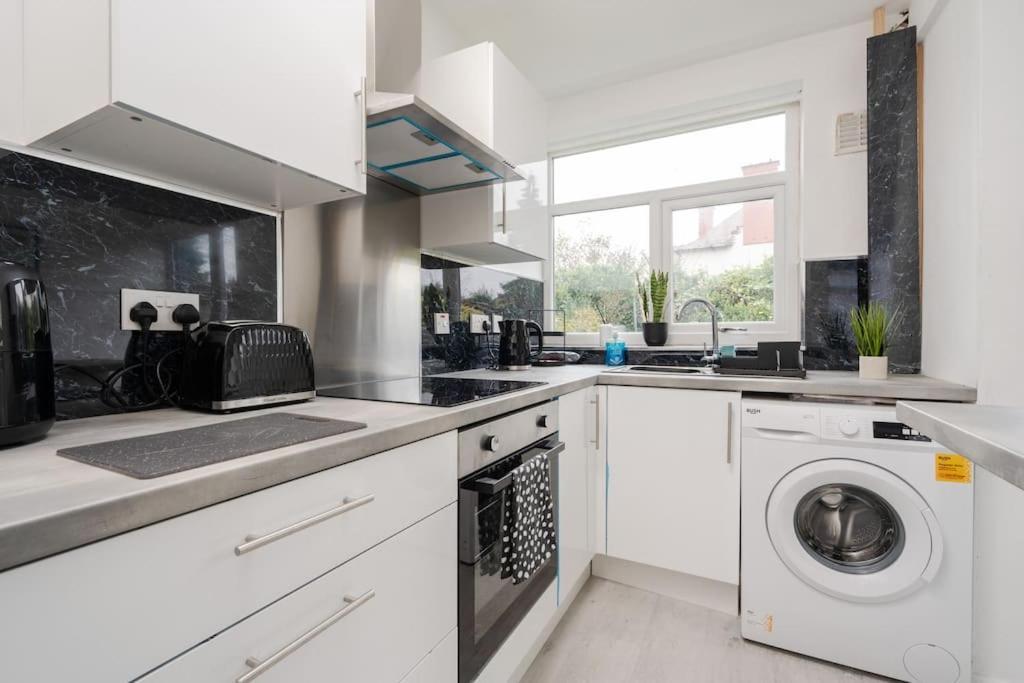 Holiday home Comfy 3 Bedroom - Merseyside Liverpool