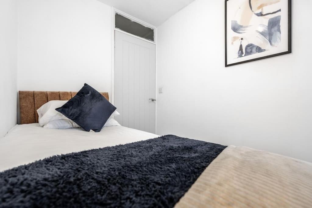 Comfy 3 Bedroom - Merseyside *