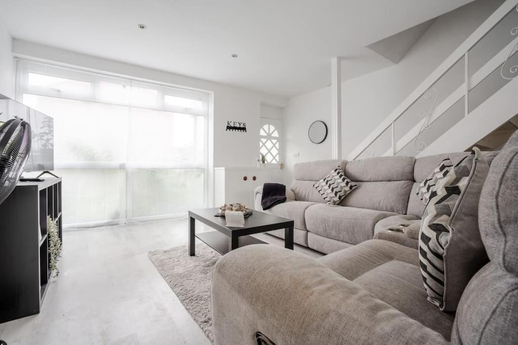 Holiday home Comfy 3 Bedroom - Merseyside