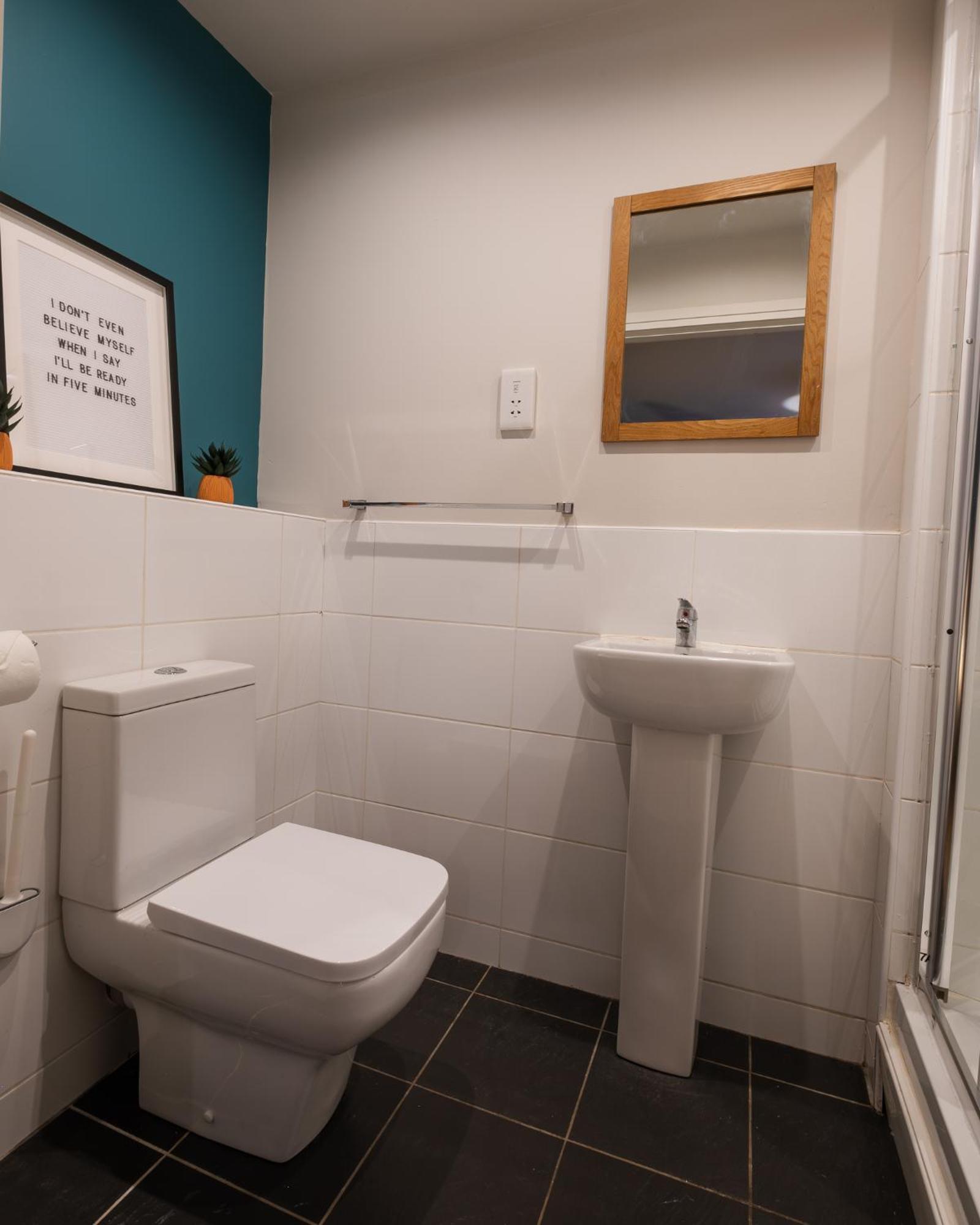 Centre Two Bedroom In The Heart Of Liverpool