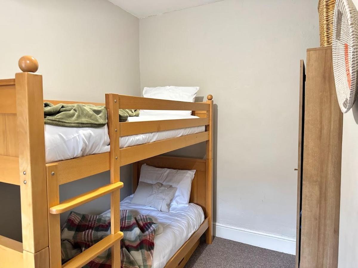 1 Min To Everton Fc Free Parking, Chic Apartment