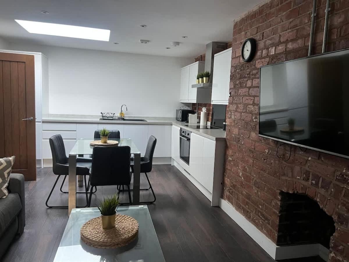 Apartment Castle Street 2 Bedroomed Next To The Ivy