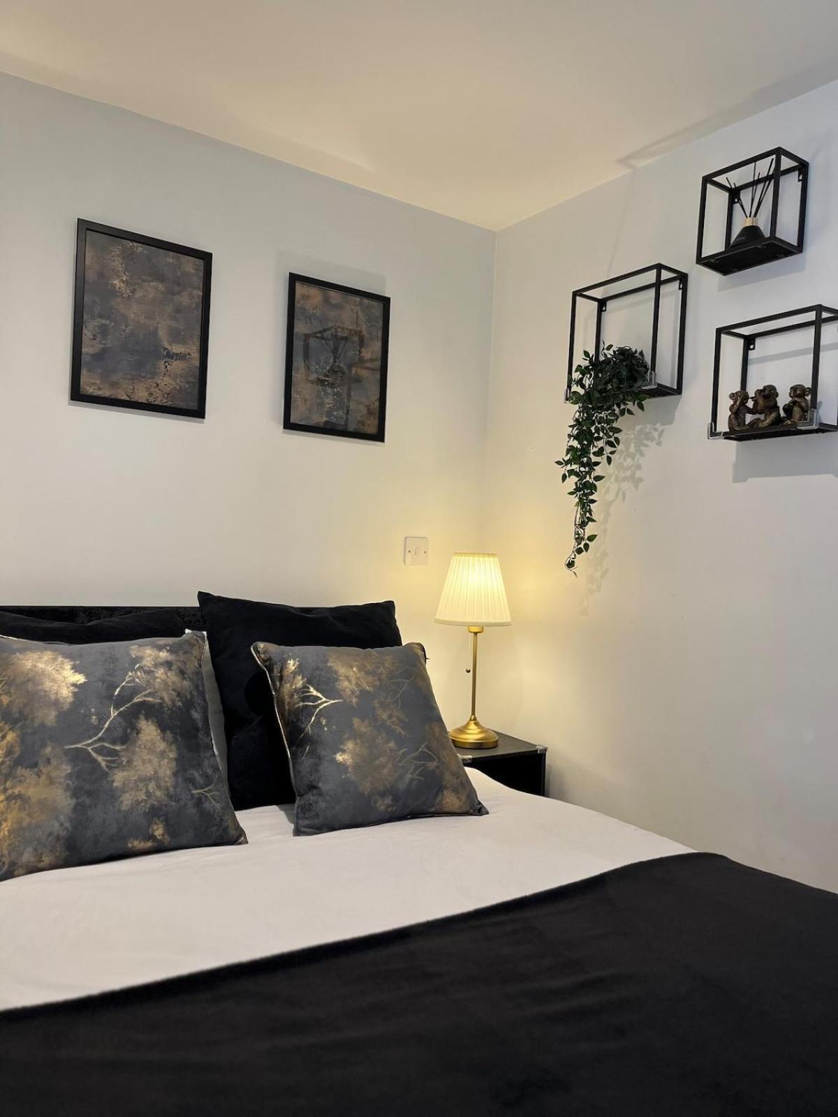 L1 - 3 Guests - Luxury