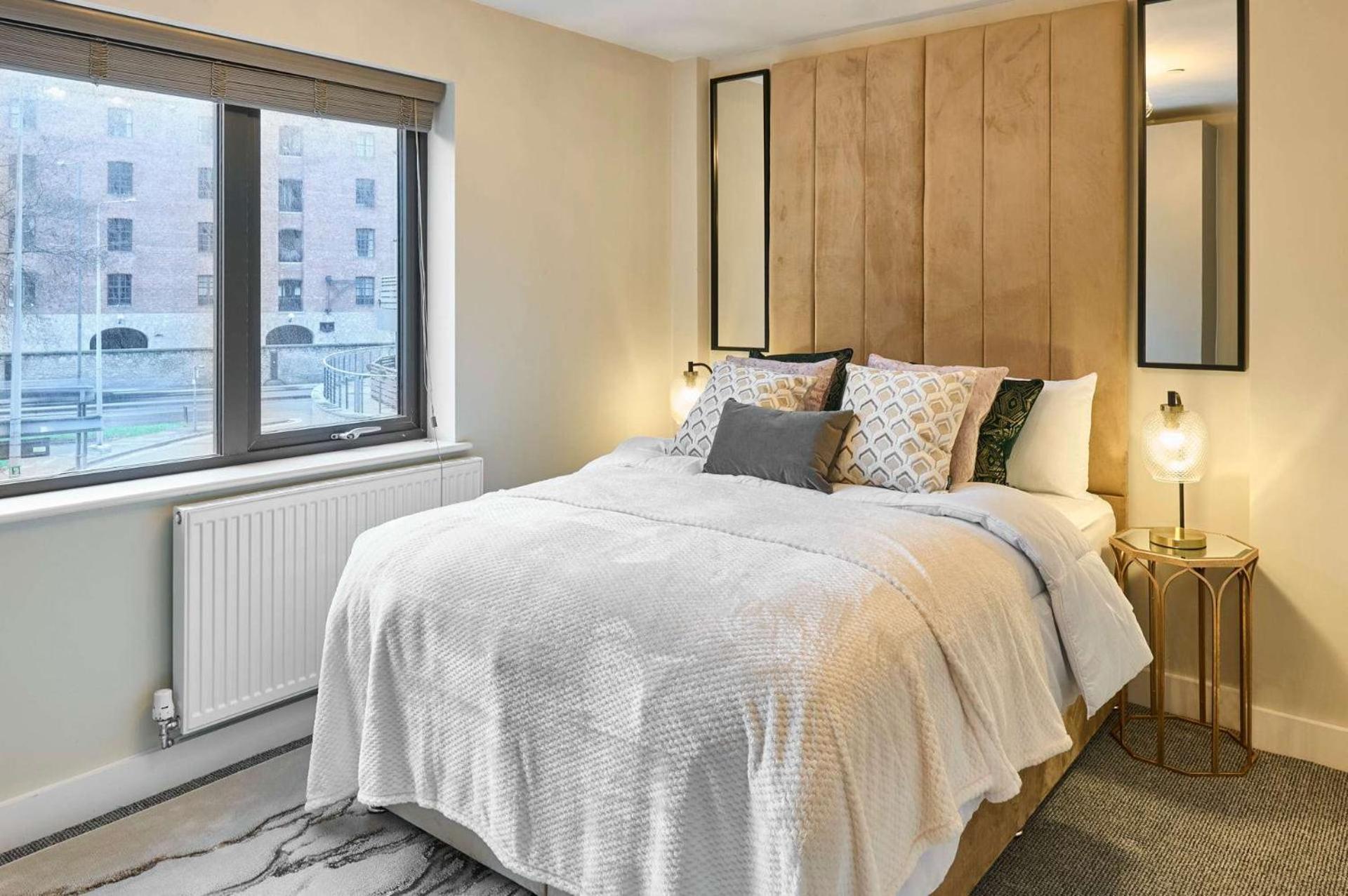 Host & - Chic Townhouse By The Docks Holiday home