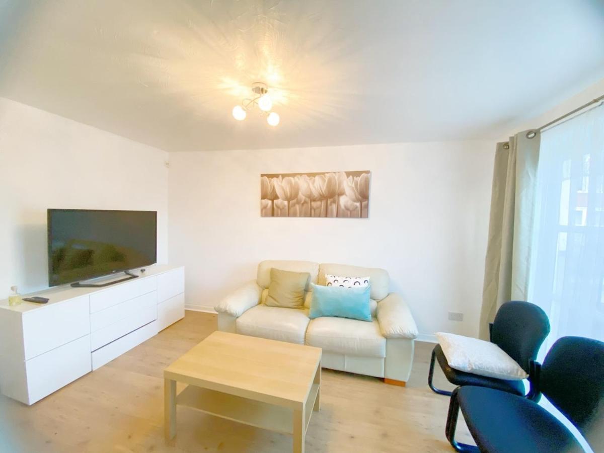 Beautiful 2 Bedroom Free Parking * Liverpool
