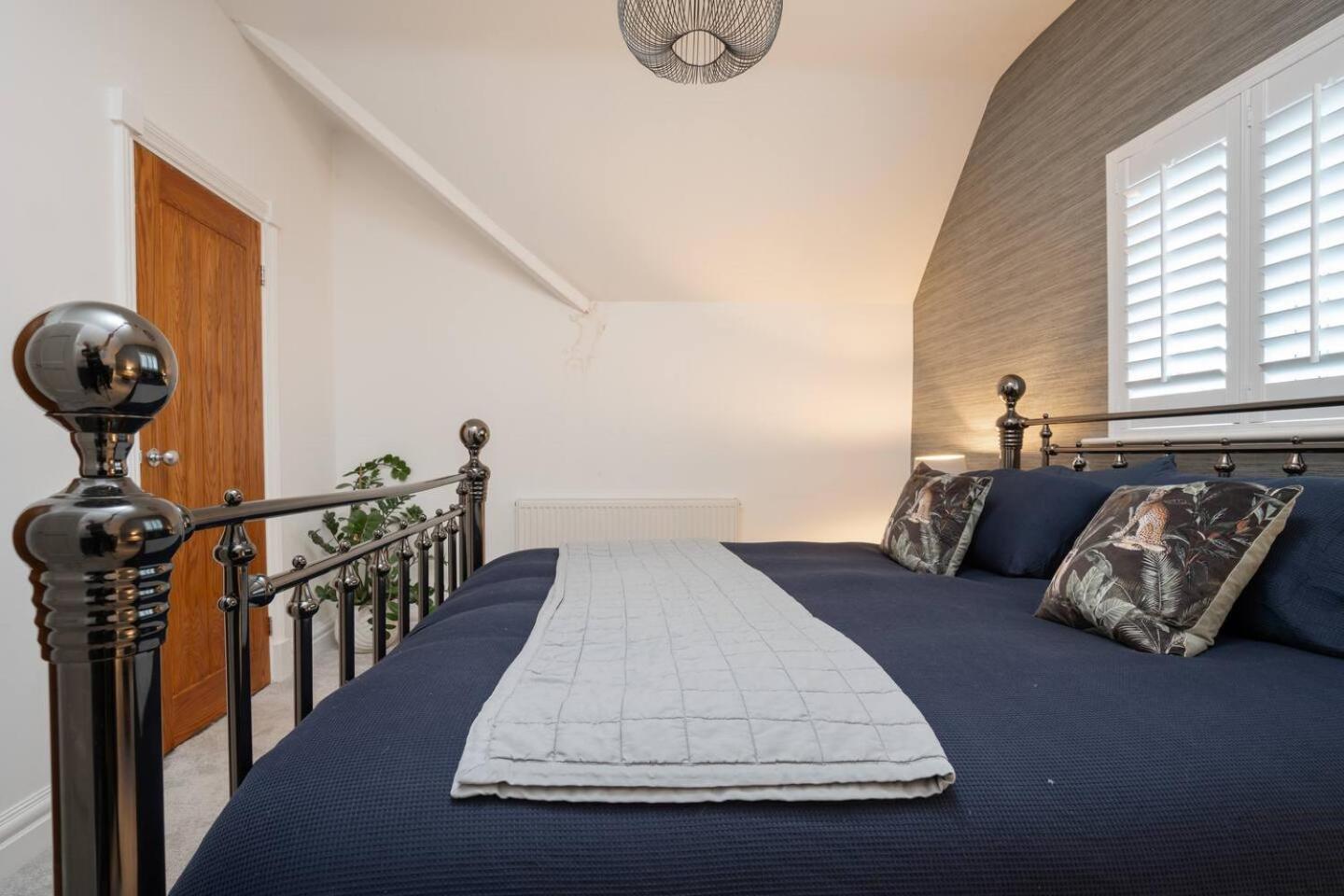 Farm stay Historic Retreat With Large Garden Free Parking