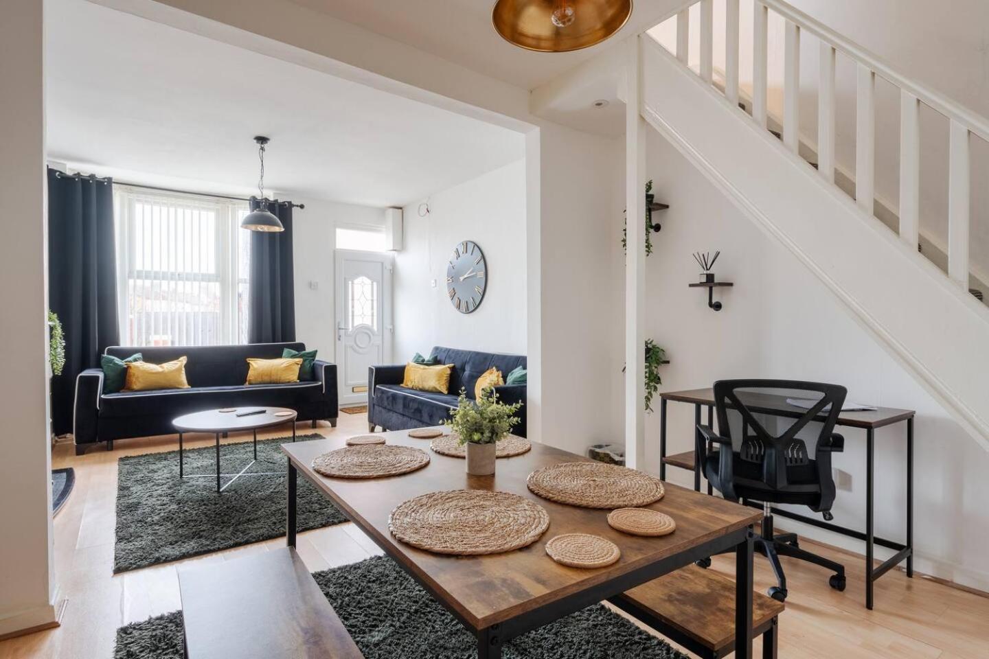 Holiday home Perfect Football Near Lfc Ground