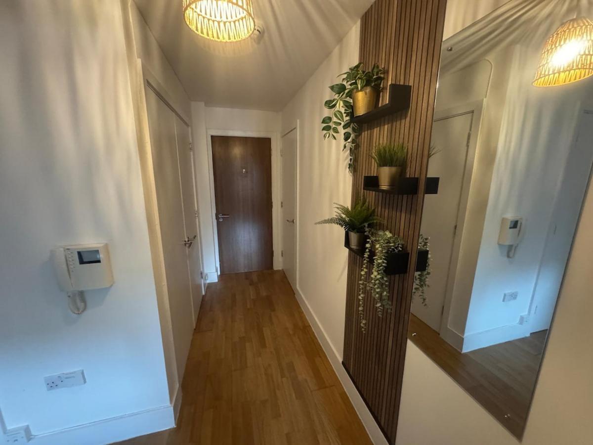 2 Bedroom - Henry St *