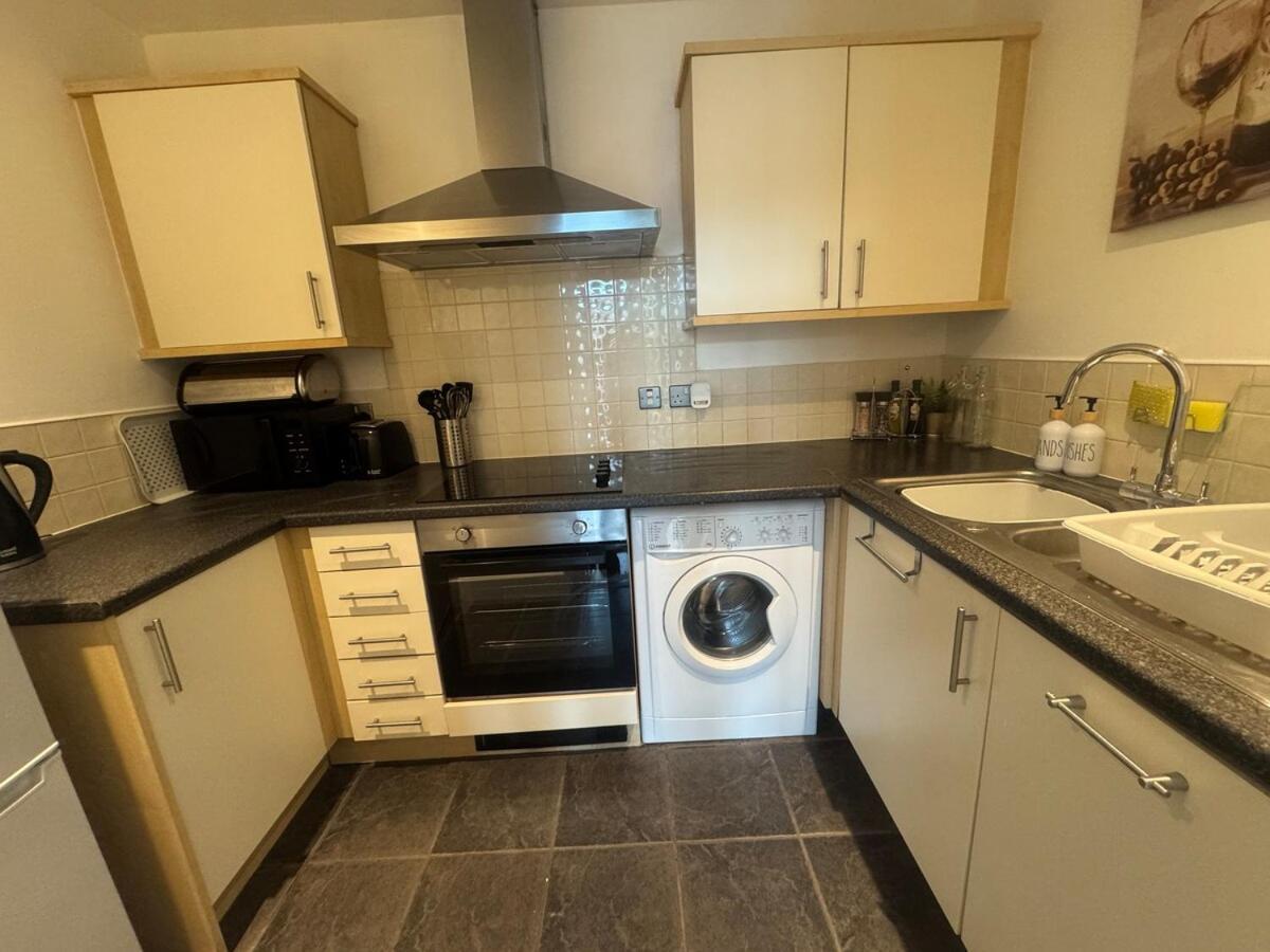 2 Bedroom - Henry St Apartment Liverpool