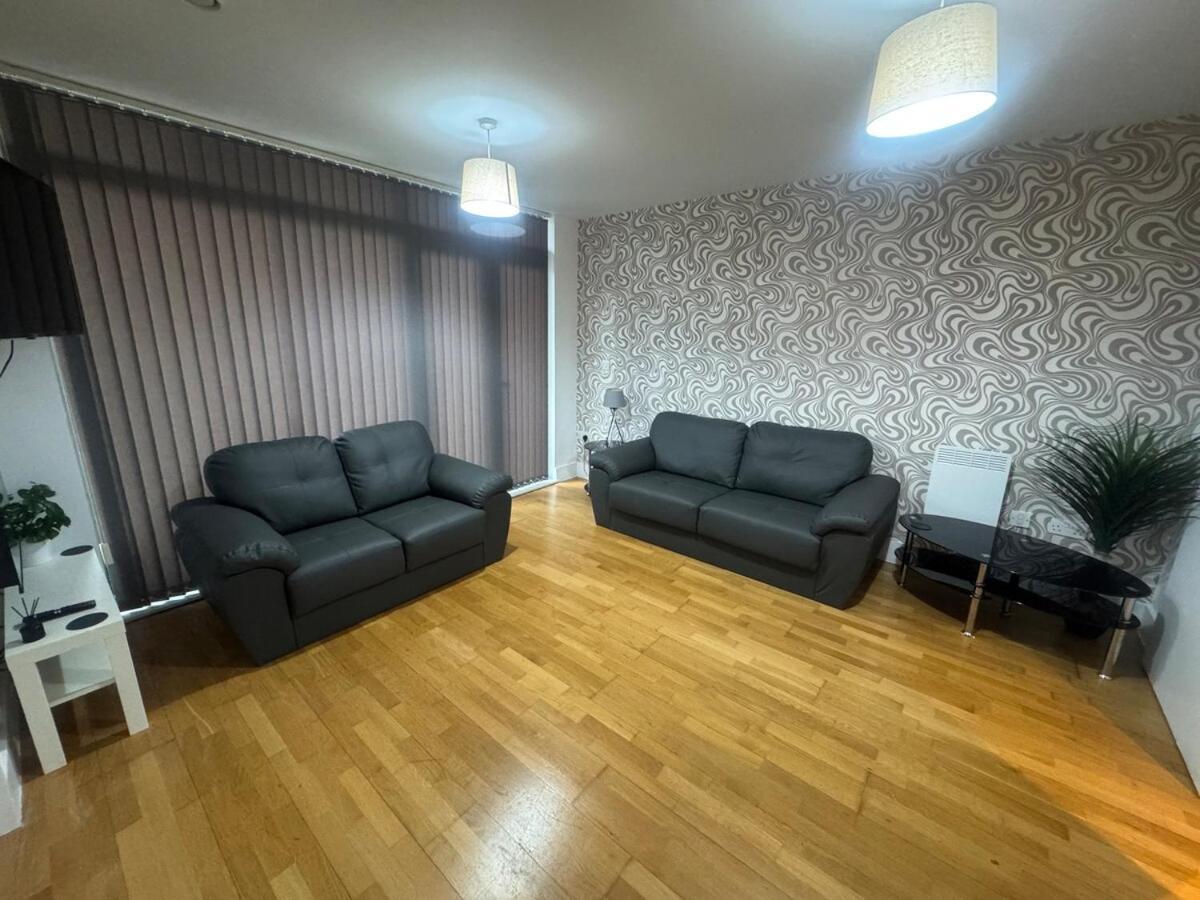 2 Bedroom - Henry St * Liverpool