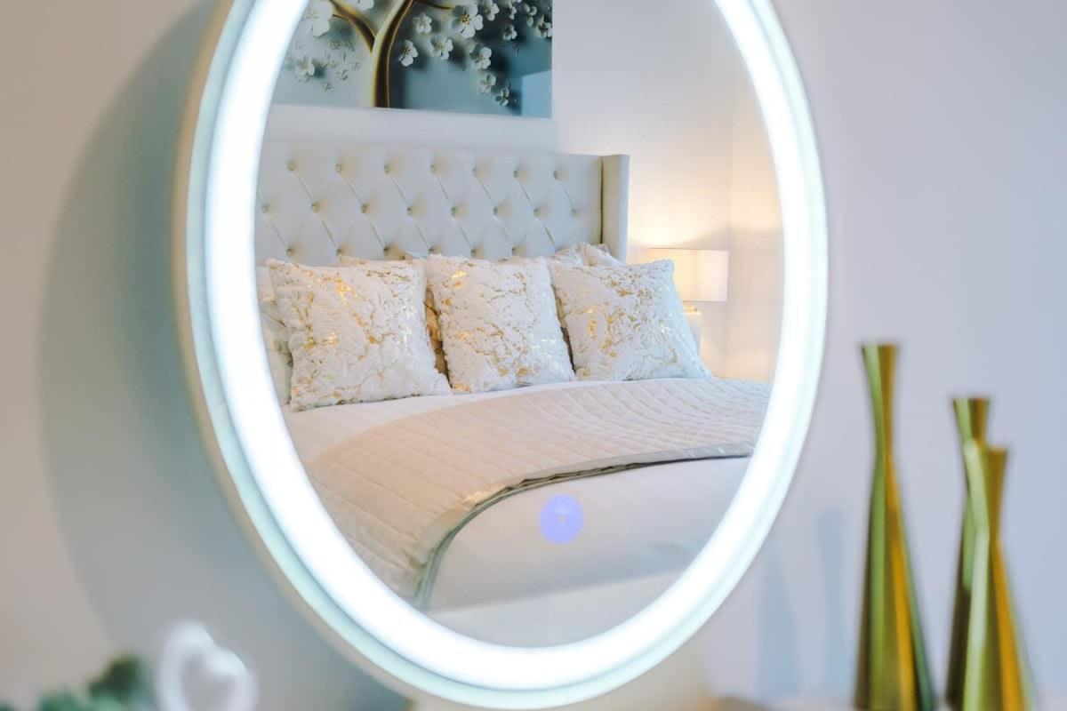 Prestige Point - Flat With Free Parking Apartment *