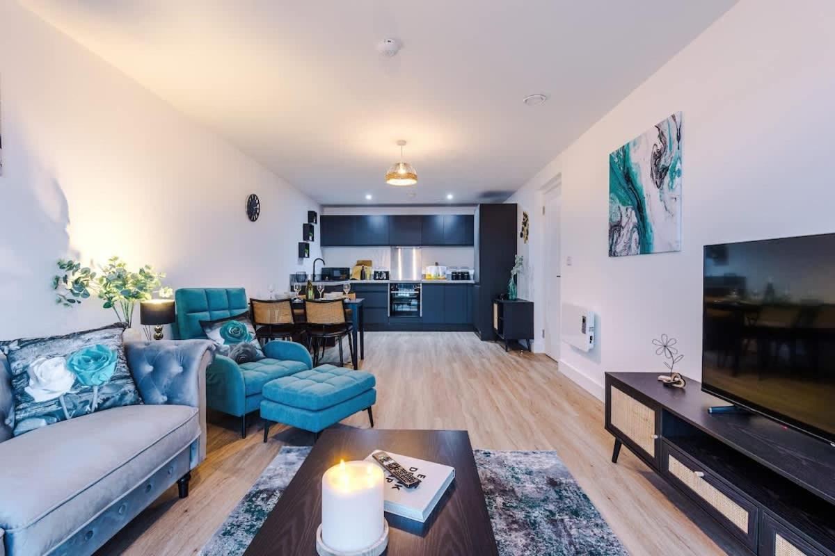 Prestige Point - Flat With Free Parking Apartment
