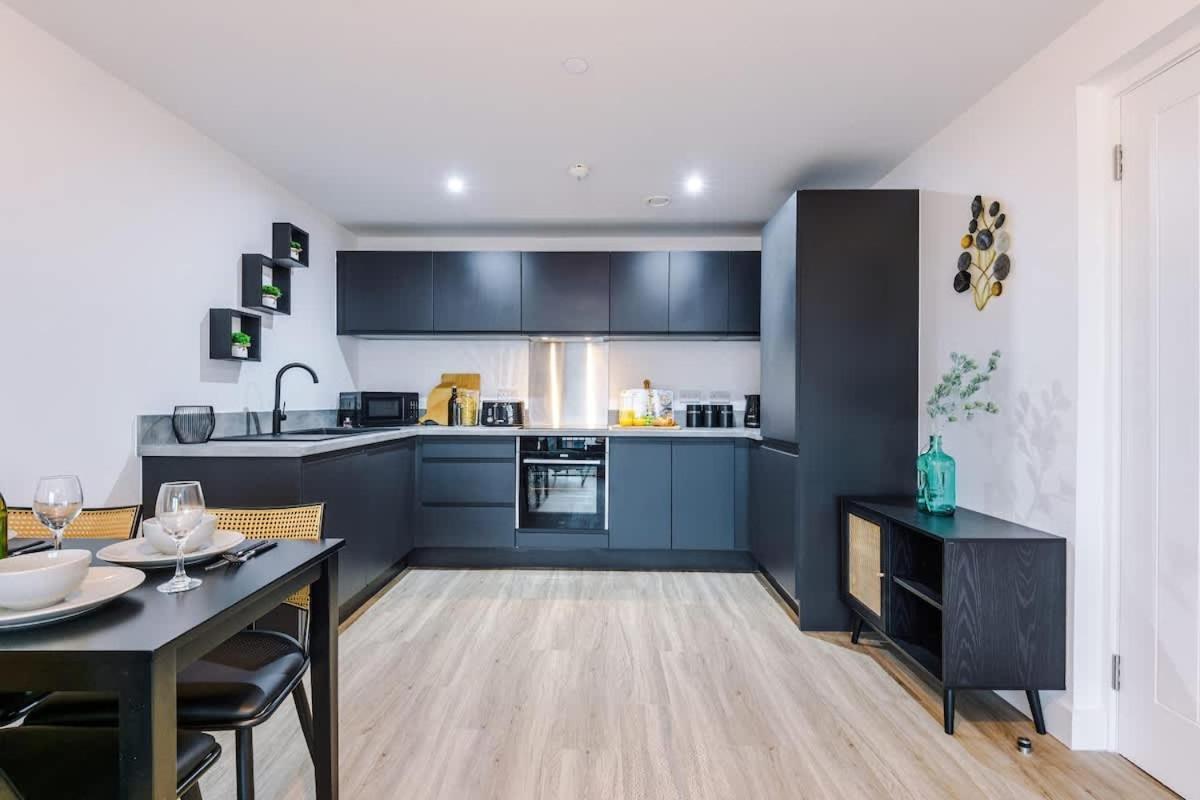Apartment Prestige Point - Flat With Free Parking Liverpool