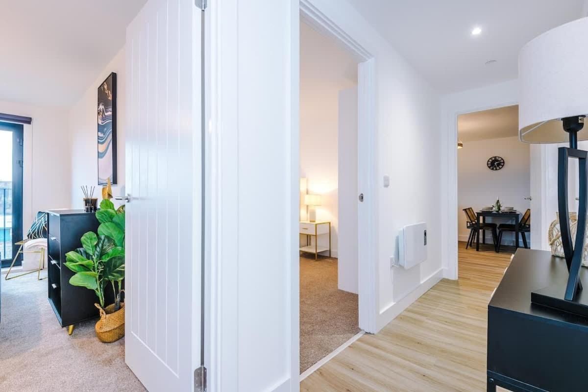 Prestige Point - Flat With Free Parking