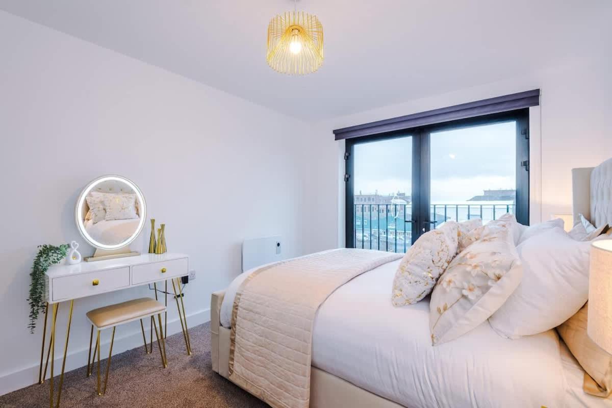 Prestige Point - Flat With Free Parking