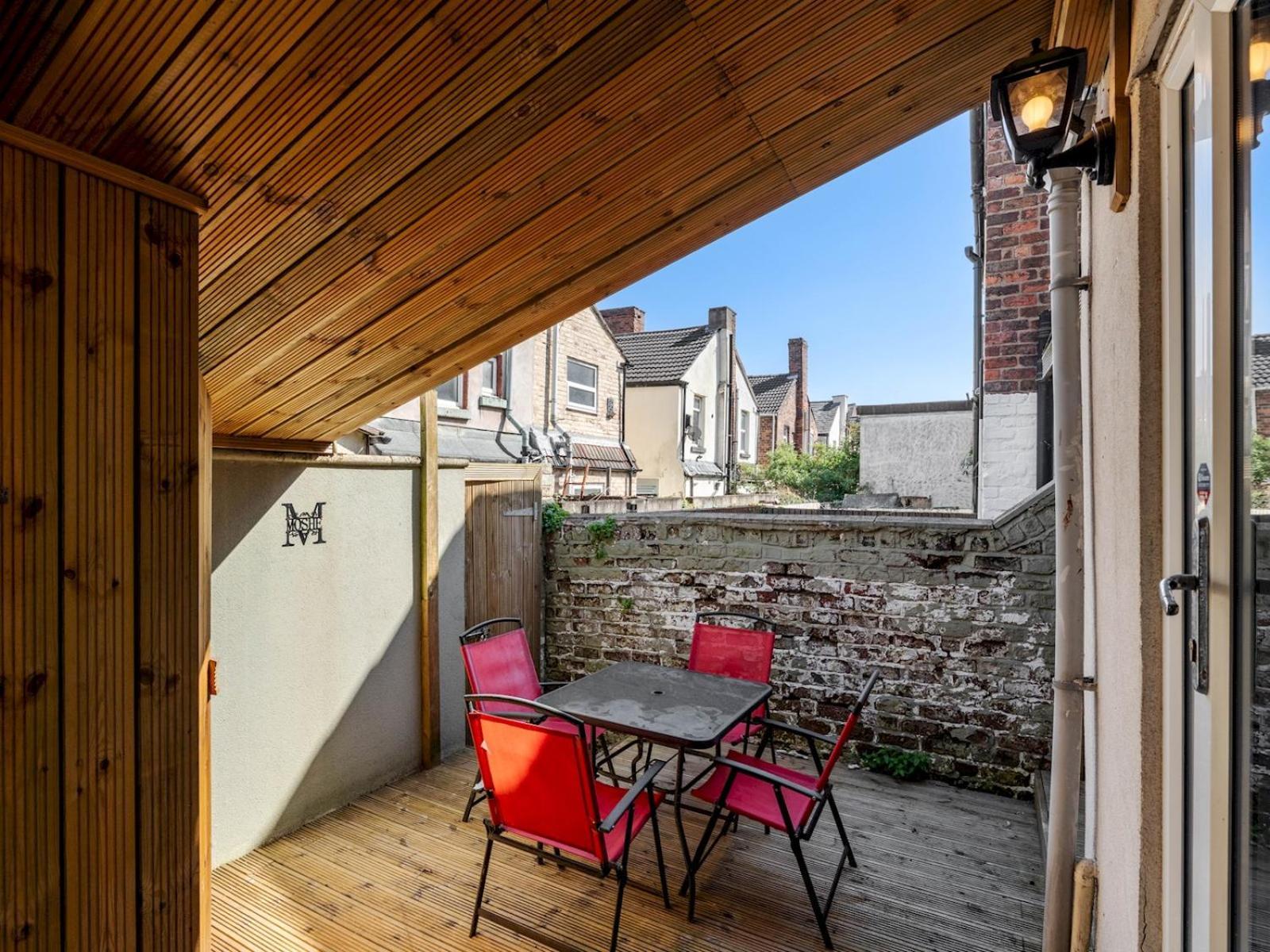 Pass The Keys Long Term In Anfield Parking Holiday home Liverpool