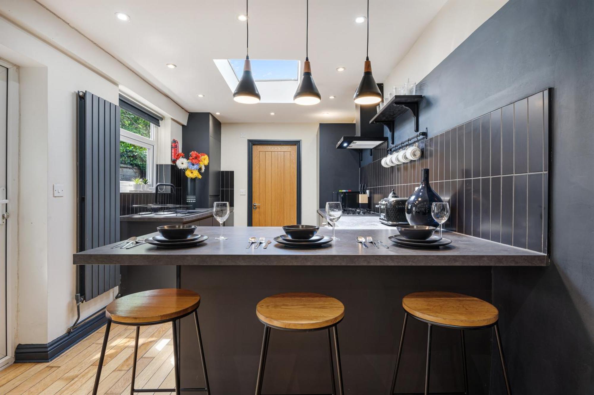 Wrights Terrace - Air Host And - 4 Bedroom Holiday home Liverpool