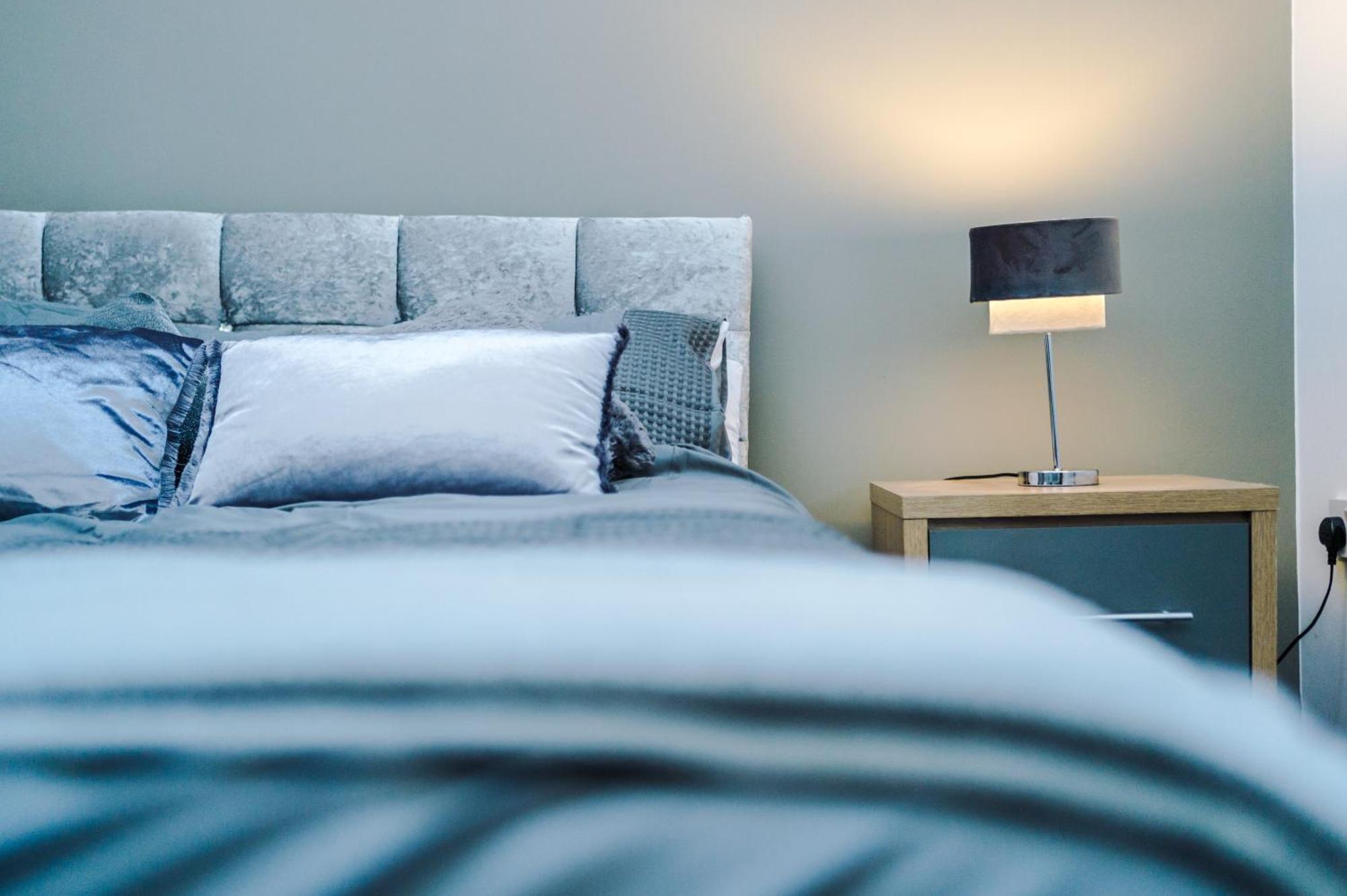 3 Bed-sleeps 5-garden-parking Liverpool