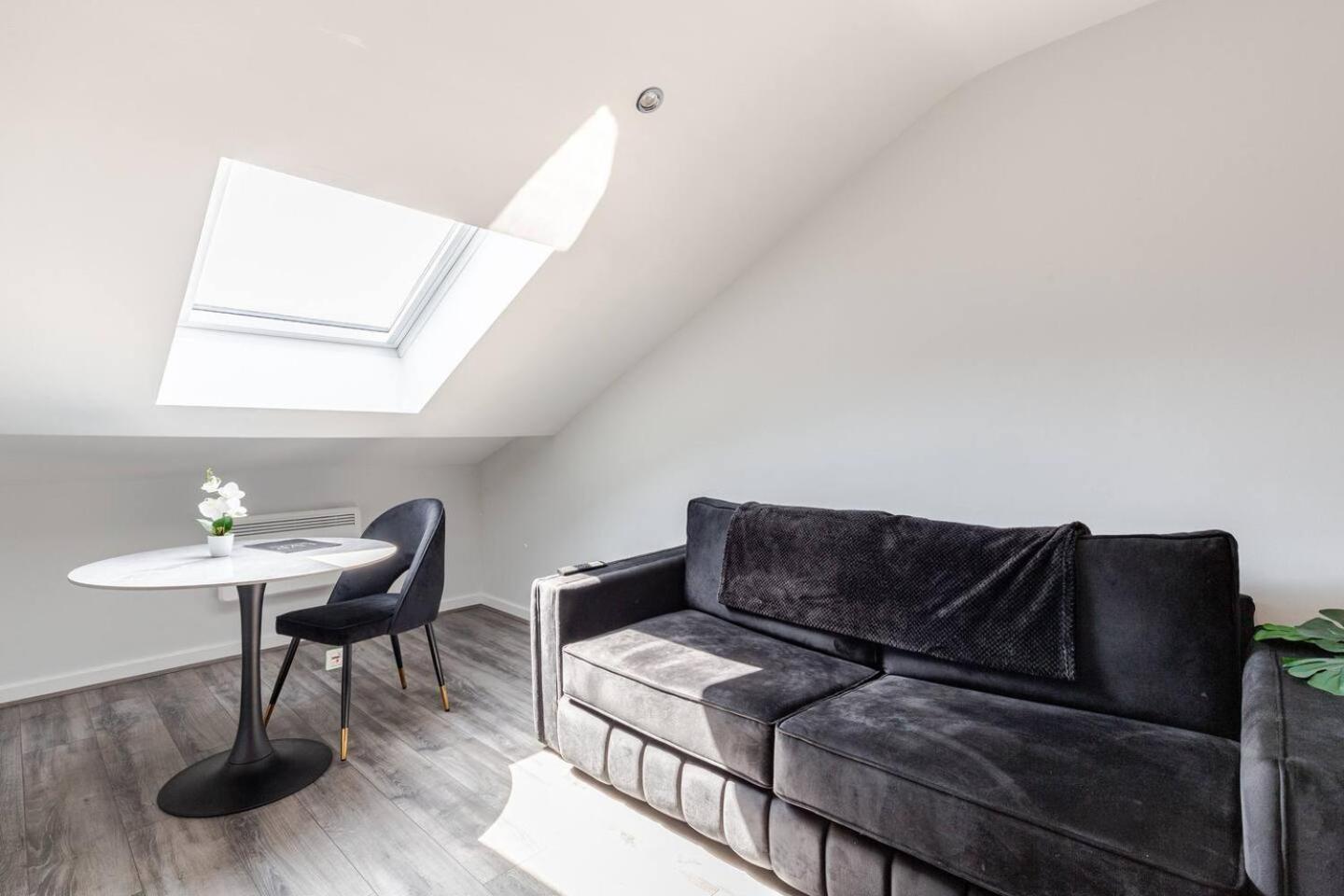 Modern Getaway - Stylish 1-bed Ideal For Business & Leisure Apartment