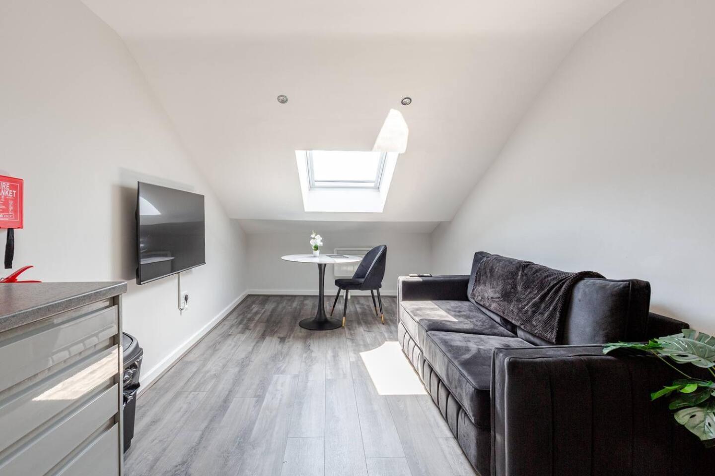 Modern Getaway - Stylish 1-bed Ideal For Business & Leisure Apartment Liverpool