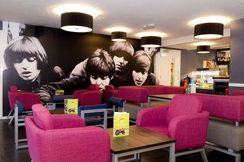 Yha Dock * Liverpool