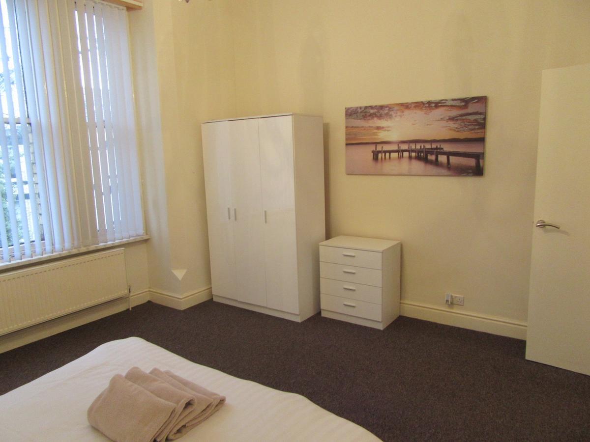 Apartment No 3 At Ivanhoe - 1 Bed Near Sefton Park And Lark Lane Liverpool