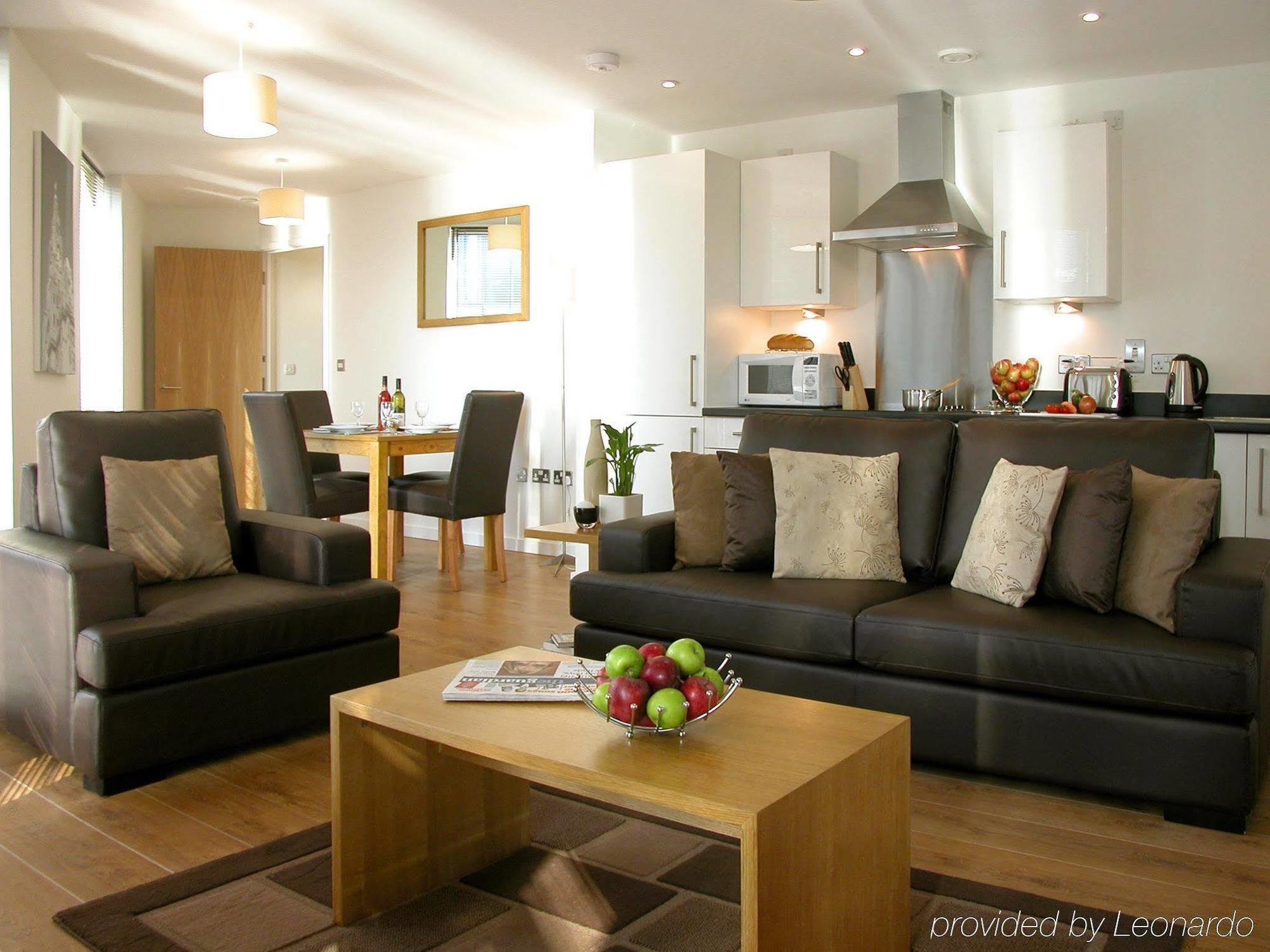 Cove Paradise Street Aparthotel