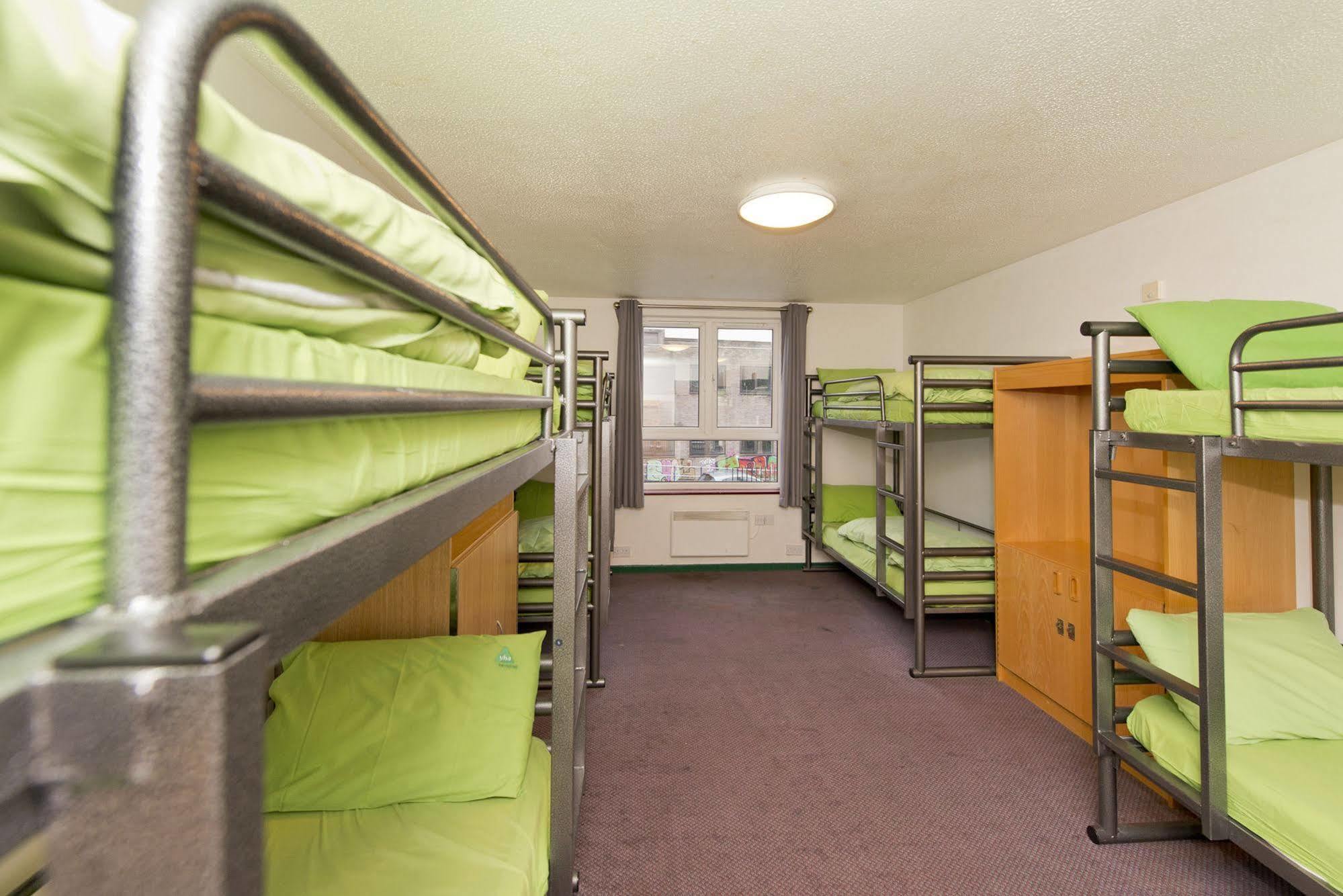 Hostel Yha Dock *