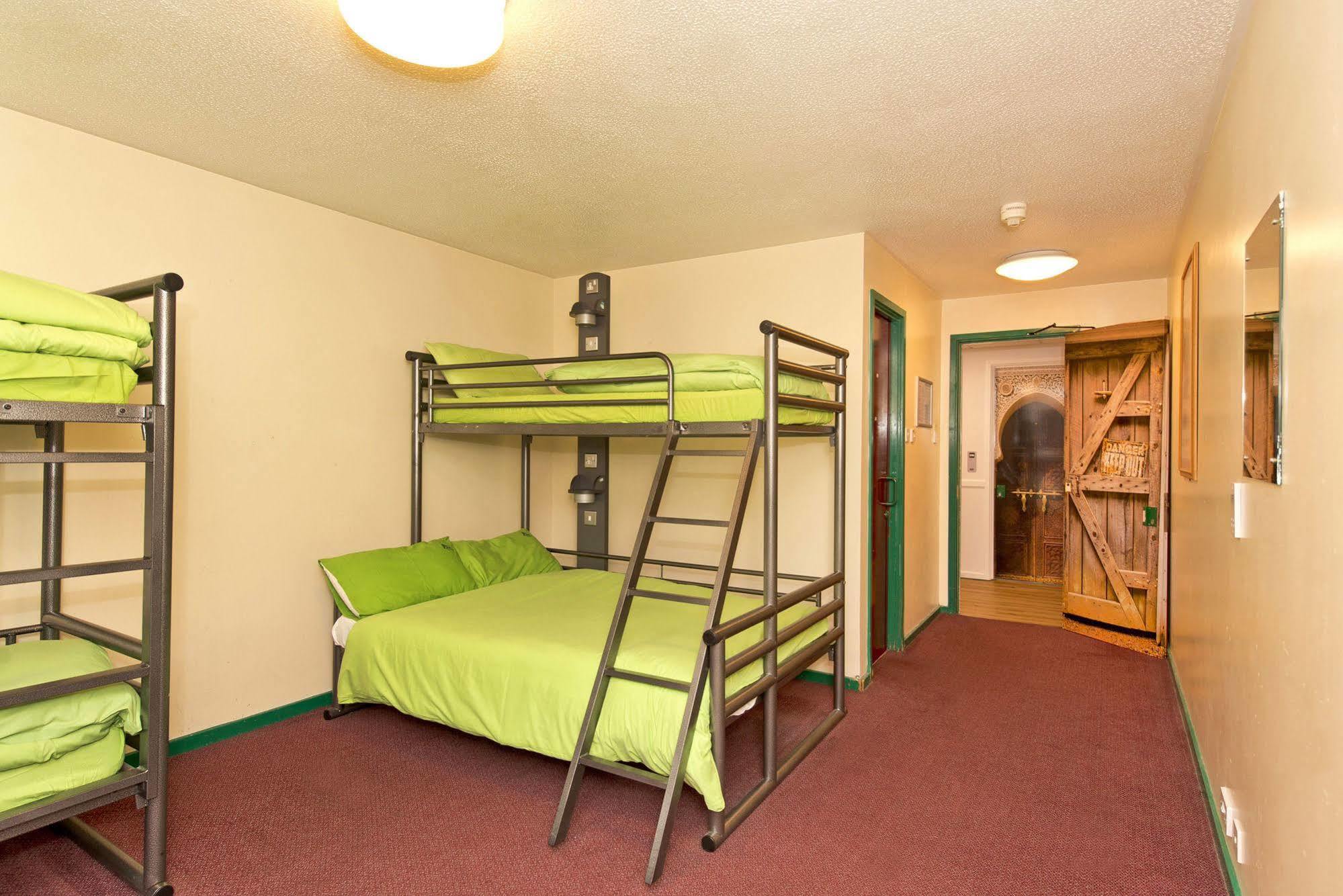 Yha Dock Hostel