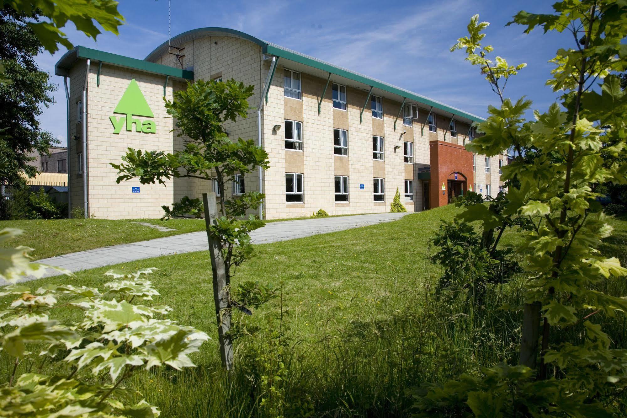 Yha Dock Hostel *